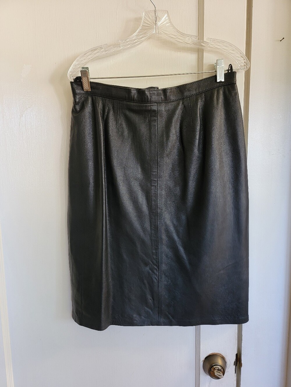 Classic Black Leather Pencil Skirt